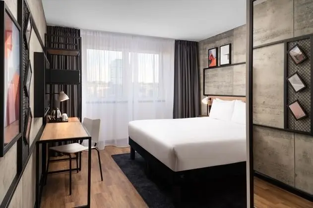 Standard Tek Büyük Yataklı Oda, 1 Çift Kişilik Yatak (NEWLY REFURBISHED)