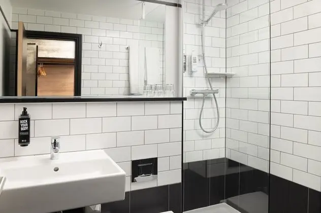 Standard Tek Büyük Yataklı Oda, 1 Çift Kişilik Yatak (NEWLY REFURBISHED)