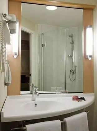 İki Ayrı Yataklı Oda, 2 Tek Kişilik Yatak