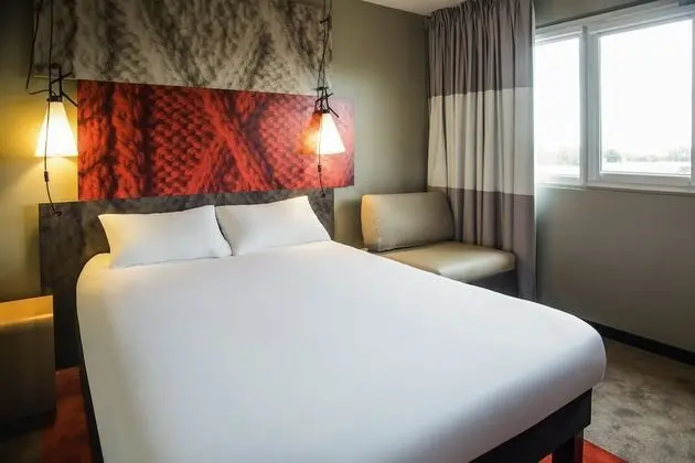 Standard Oda, 1 Çift Kişilik Yatak ve Çekyat