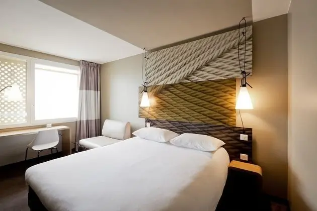 Standard Oda, 1 Çift Kişilik Yatak ve Çekyat