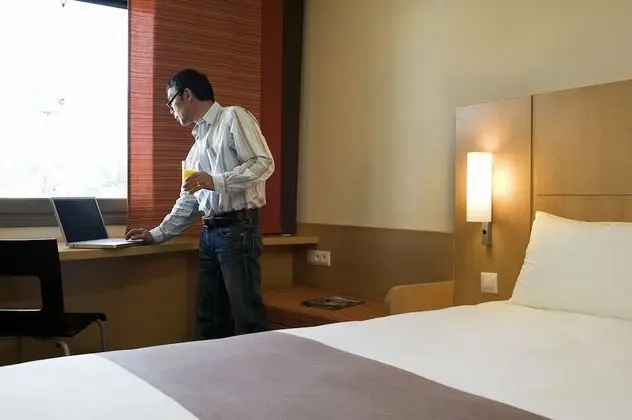 Standard Oda, 1 Çift Kişilik Yatak