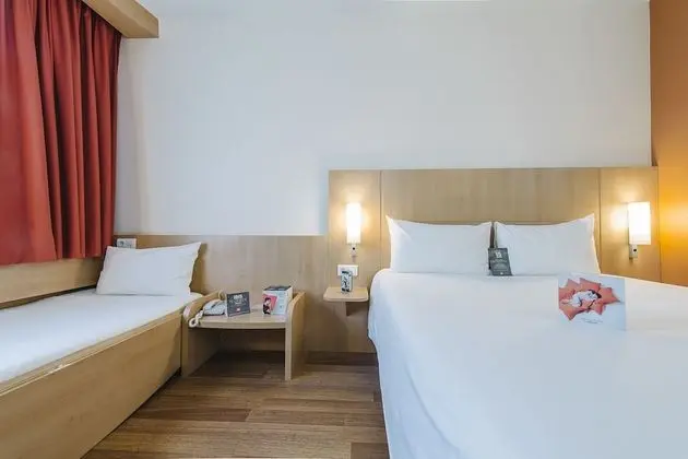 Standard Oda (1 double bed and 1 single sofabed)