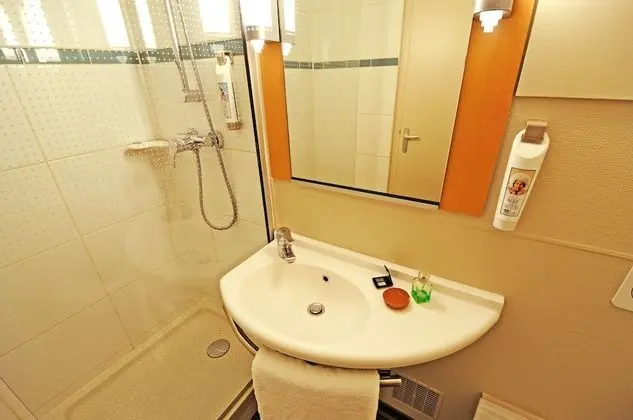 Standard Oda, 1 Çift Kişilik Yatak