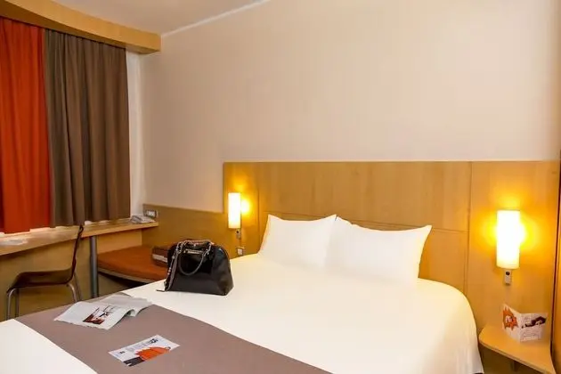 Standard Oda, 1 Çift Kişilik Yatak, Engellilere Uygun