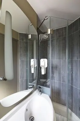 Standard Tek Büyük Yataklı Oda, 1 Çift Kişilik Yatak ve Çekyat