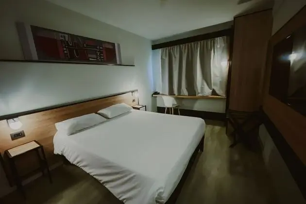 Standard Oda, 1 Çift Kişilik Yatak