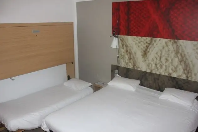 Tek Büyük Yataklı Oda, Birden Çok Yatak