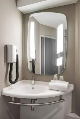 Oda, 2 Tek Kişilik Yatak