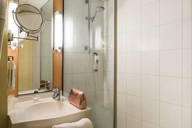 Standard Tek Büyük Yataklı Oda, Birden Çok Yatak