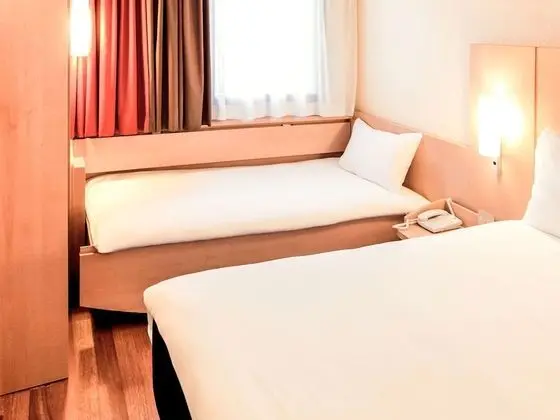 Standard İki Ayrı Yataklı Oda, 3 Tek Kişilik Yatak