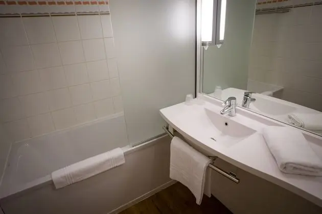 Standard Oda, 1 Çift Kişilik Yatak ve Çekyat