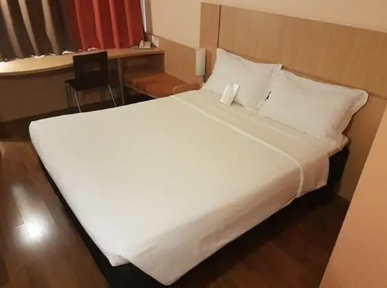 Oda, 1 Çift Kişilik Yatak