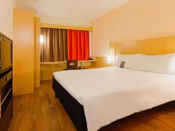 Oda, 2 Tek Kişilik Yatak