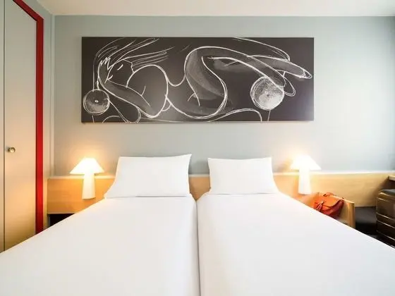 Tek Büyük Yataklı Oda, Birden Çok Yatak