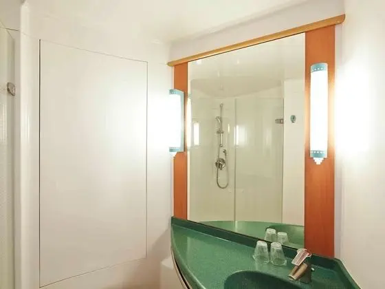 İki Ayrı Yataklı Oda, 2 Tek Kişilik Yatak