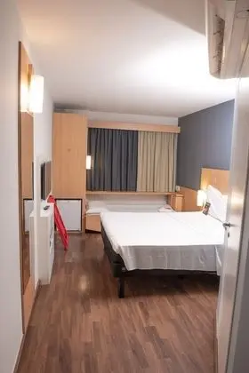 Standard Oda, 1 Çift Kişilik Yatak