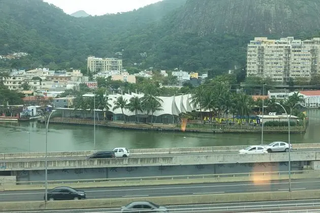 Quarto Standard com Cama de Casal e 1 Cama Extra para Criança