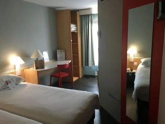 Standard Oda, 2 Tek Kişilik Yatak