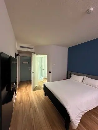 Standard Oda, 1 Çift Kişilik Yatak
