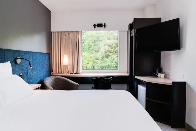 İki Ayrı Yataklı Oda, 2 Çift Kişilik Yatak, Şehir Manzaralı