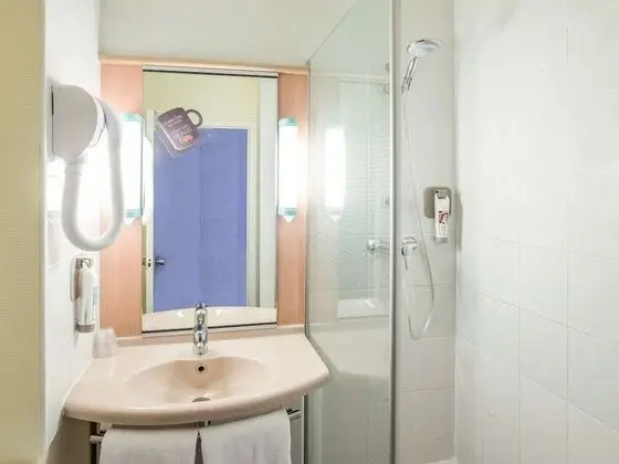 Standard Oda, 1 Çift Kişilik Yatak