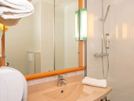 Standard Tek Büyük Yataklı Oda, Birden Çok Yatak