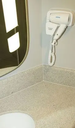 Standard Oda, 1 Çift Kişilik Yatak ve Çekyat