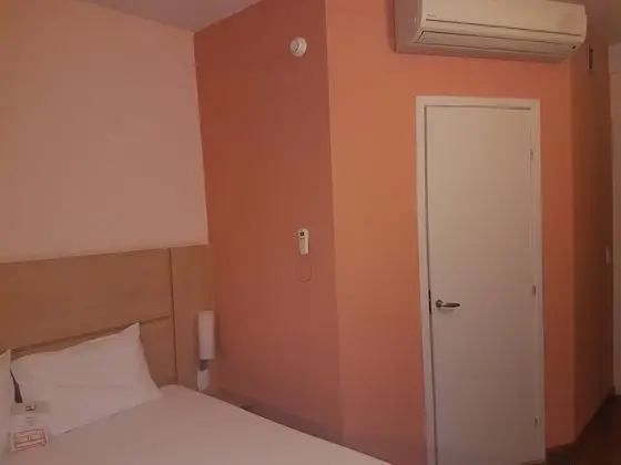 Standard Oda, 1 Çift Kişilik Yatak