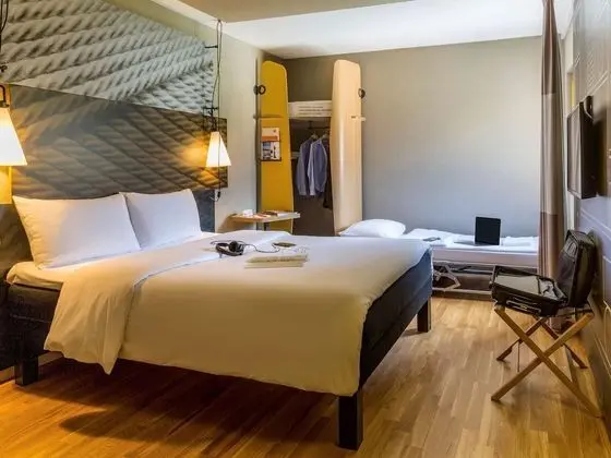 Oda, 2 Tek Kişilik Yatak