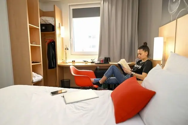 Business Tek Büyük Yataklı Oda, 1 Çift Kişilik Yatak