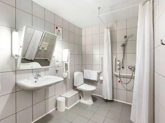 Üç Kişilik Oda, 3 Tek Kişilik Yatak, Engellilere Uygun