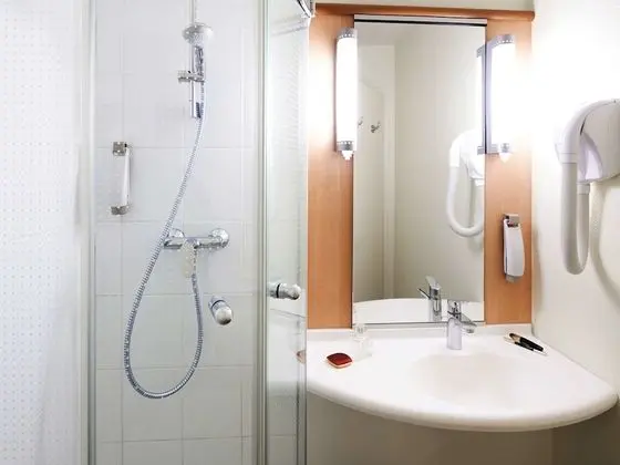 Standard Oda, 1 Çift Kişilik Yatak