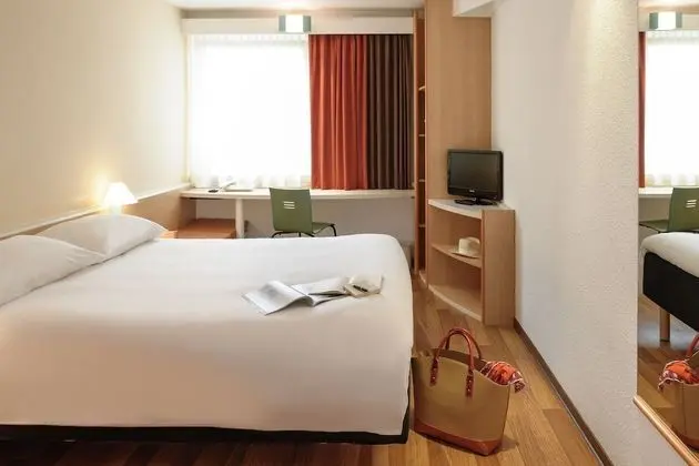 Standard Oda, 1 Çift Kişilik Yatak