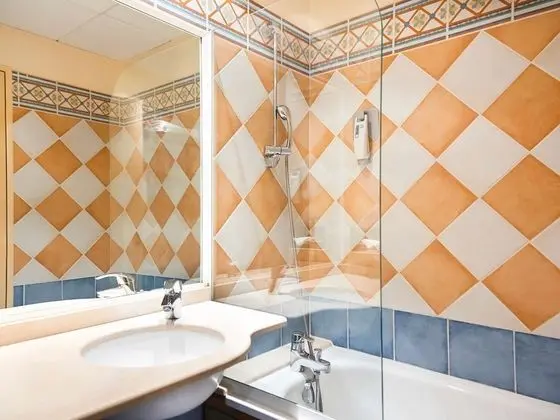 Standard Süit, 2 Çift Kişilik Yatak, Bağlantılı Odalar