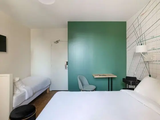Superior Oda (with a double bed and a single bed)