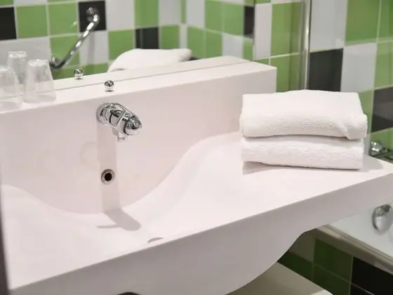 Standard Tek Büyük Yataklı Oda, 1 Çift Kişilik Yatak ve Çekyat