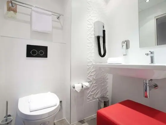 Standard Tek Büyük Yataklı Oda, 1 Çift Kişilik Yatak ve Çekyat