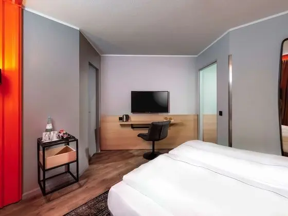 Standardzimmer mit 1 Doppelbett (160x200 cm)