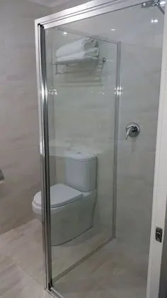 Standard Oda, 1 Büyük (Queen) Boy Yatak