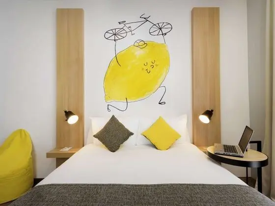 Design Tek Büyük Yataklı Oda, 1 Çift Kişilik Yatak