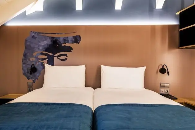 Oda, 3 Tek Kişilik Yatak