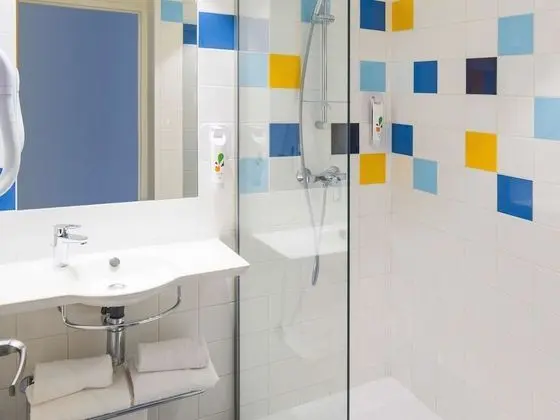 Standard Oda, 1 Çift Kişilik Yatak