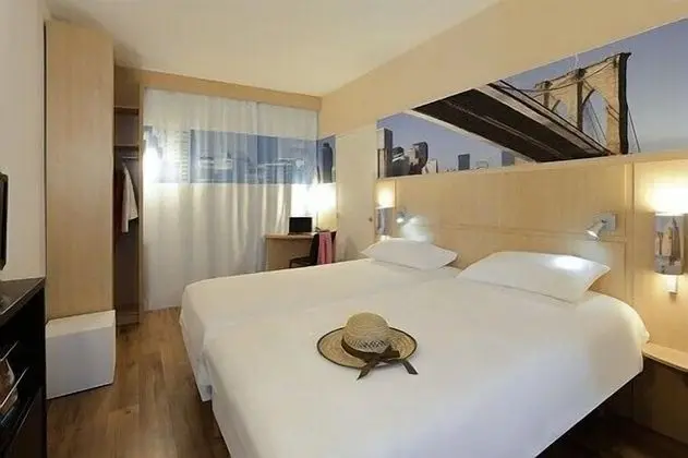 Standard Oda, 1 Çift Kişilik Yatak