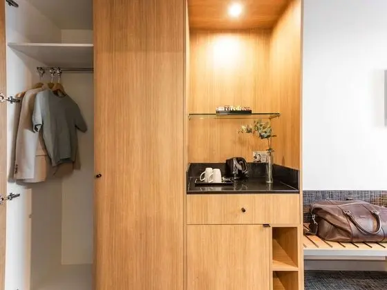 Standard Oda, 1 Büyük (Queen) Boy Yatak, Engellilere Uygun