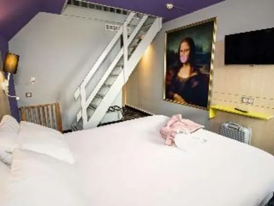 SUITE