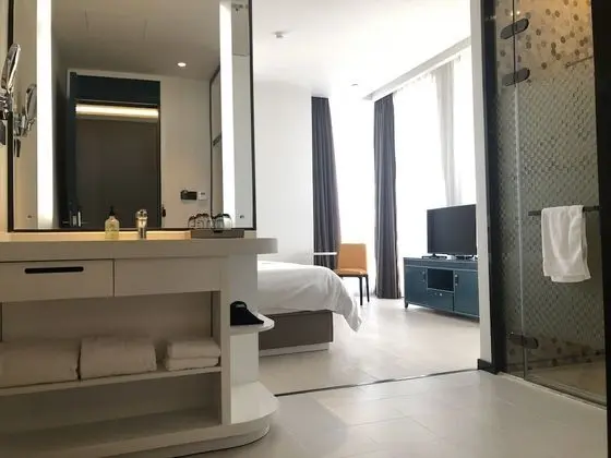 Business Tek Büyük Yataklı Oda