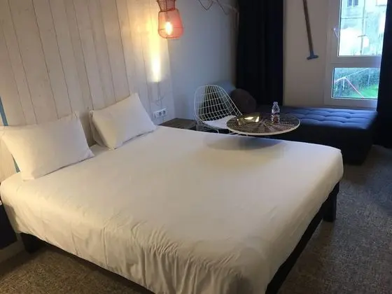 Standard Oda, 1 Çift Kişilik Yatak ve Çekyat