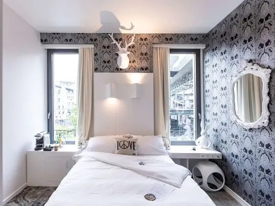 Tek Büyük Yataklı Oda, 1 Tek Kişilik Yatak