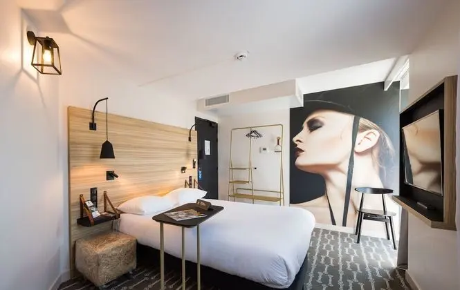 Standard Tek Büyük Yataklı Oda, 1 Çift Kişilik Yatak ve Çekyat